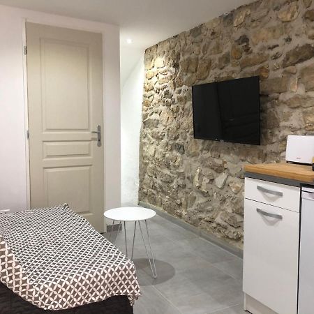 Les Olives Wifi Netflix Appart-Hotel-Provence La Fare-les-Oliviers Eksteriør billede